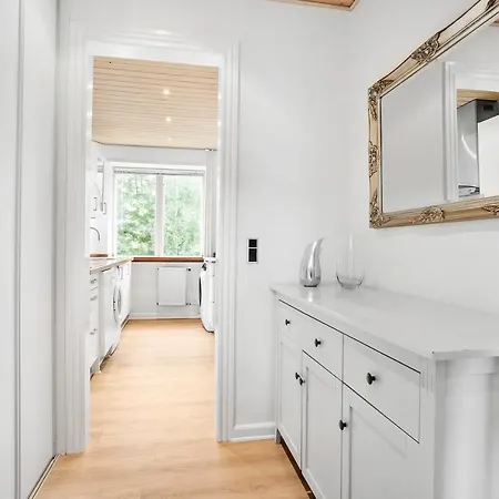 Апартаменты Cozy 2-bed In