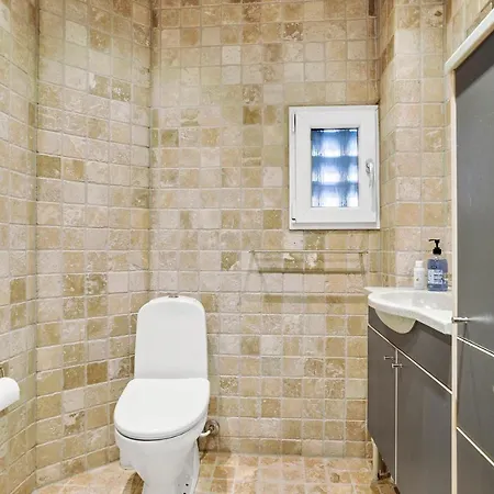 Cozy 2-bed In * Ольборг